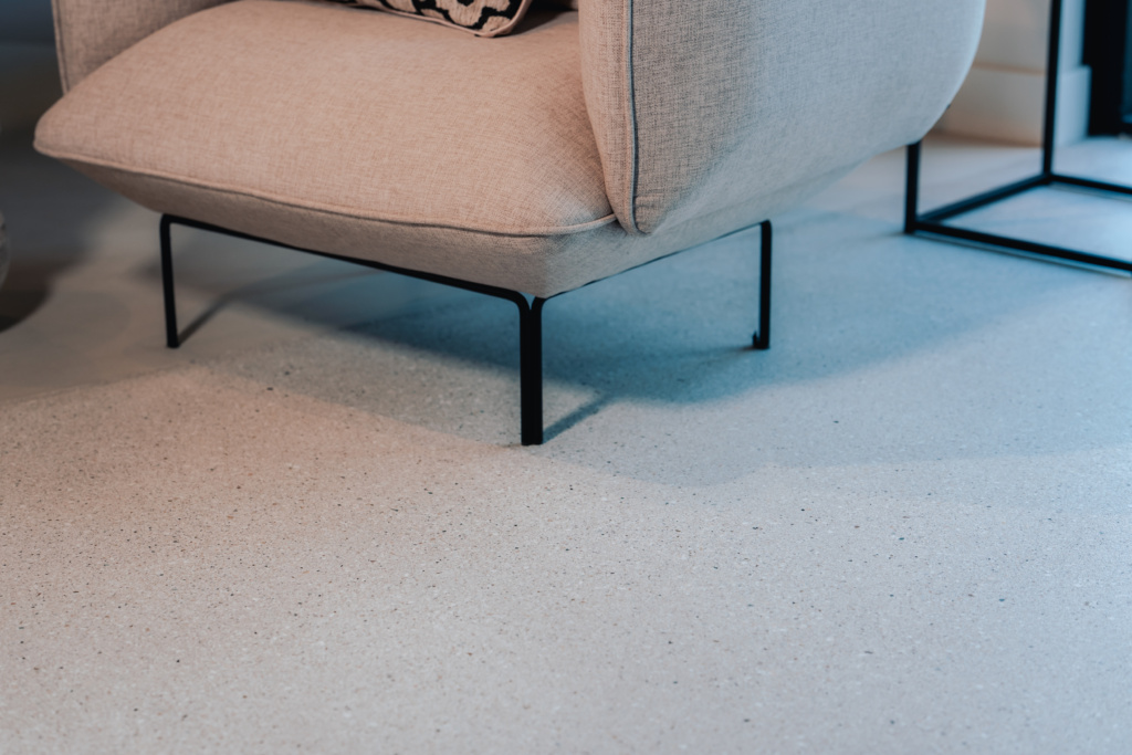 Gietvloer met spikkels