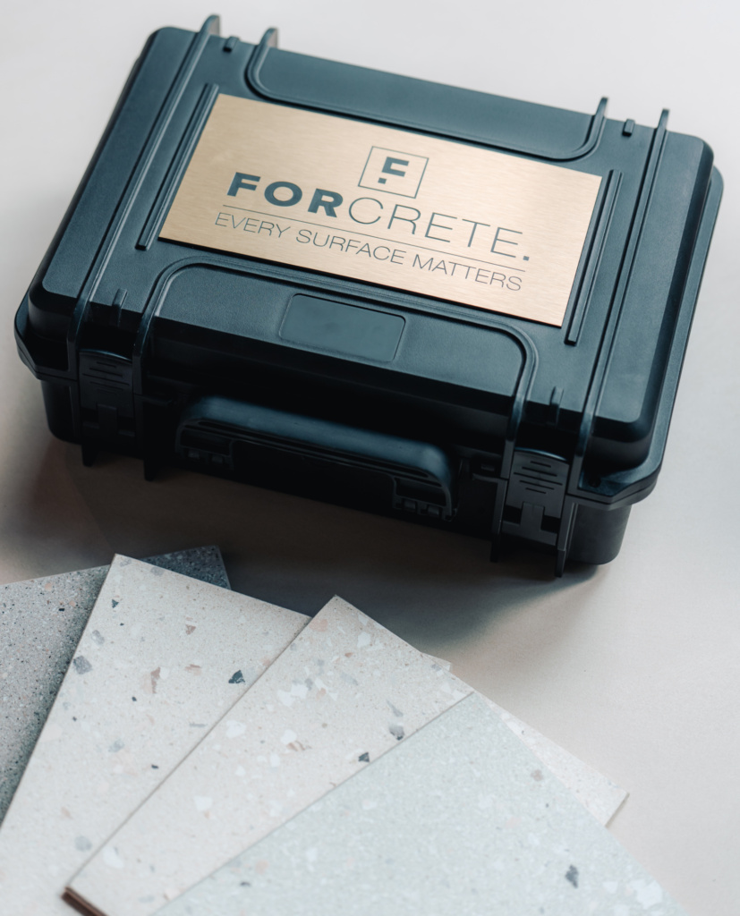 Forcrete stalen kit – professioneel gereedschap voor microcement vloeren en wanden.